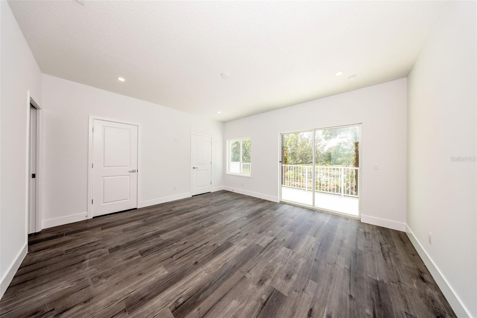 Image 24 of 53 For 300 Mitnik Drive