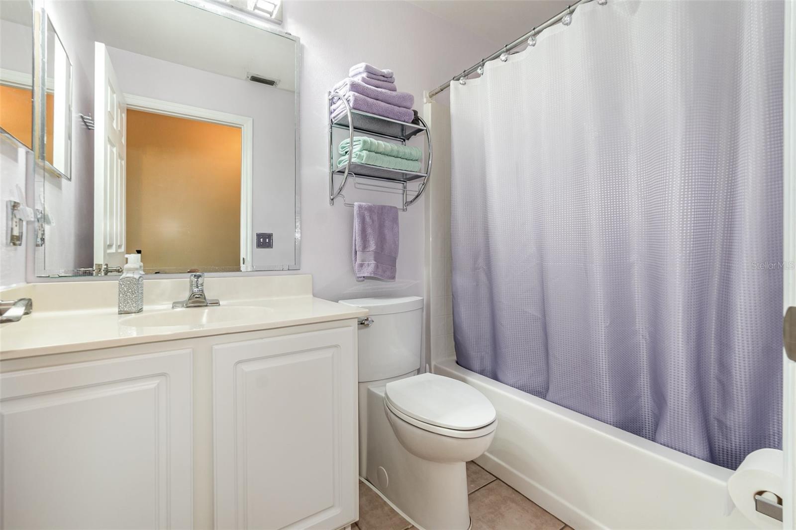 Image 18 of 38 For 16103 Denham Court
