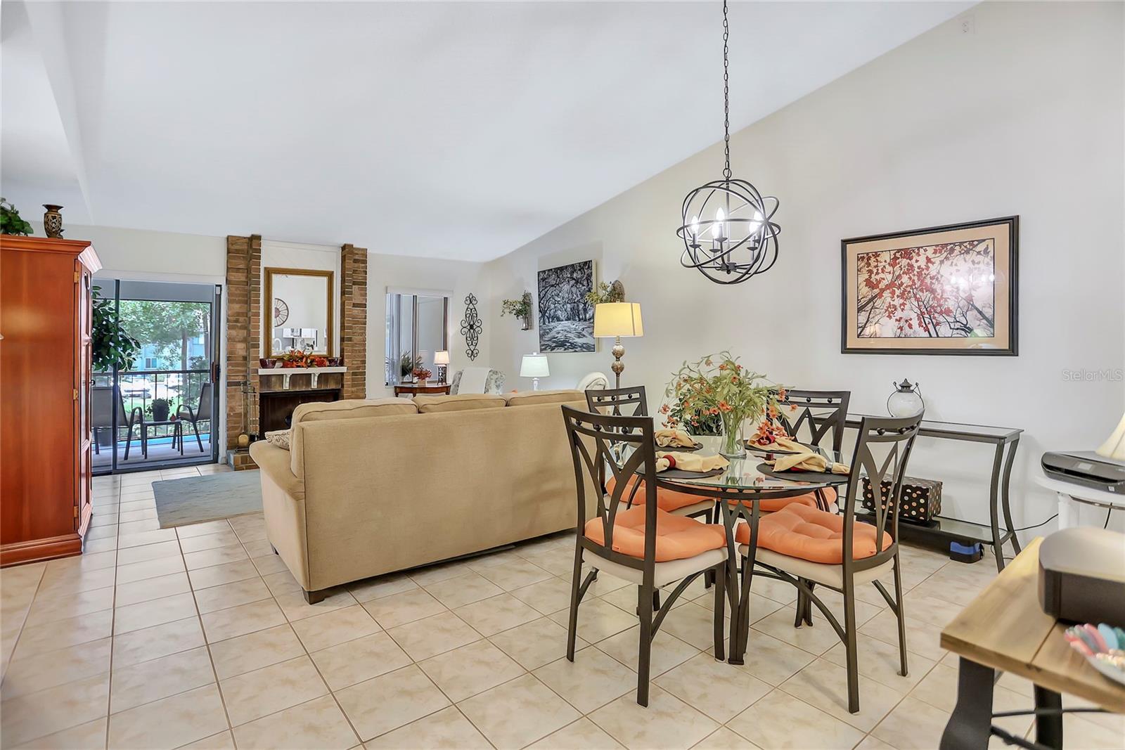 Image 8 of 40 For 14 Escondido Court 134