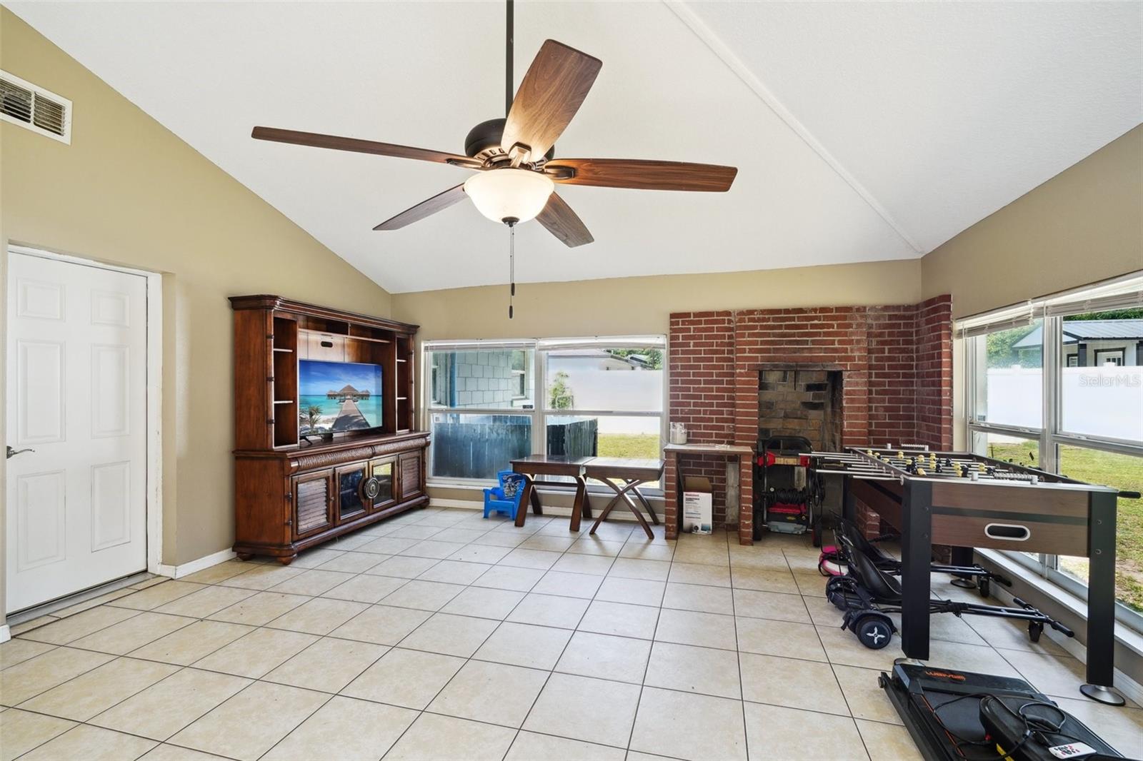 Image 17 of 24 For 6663 60th Street