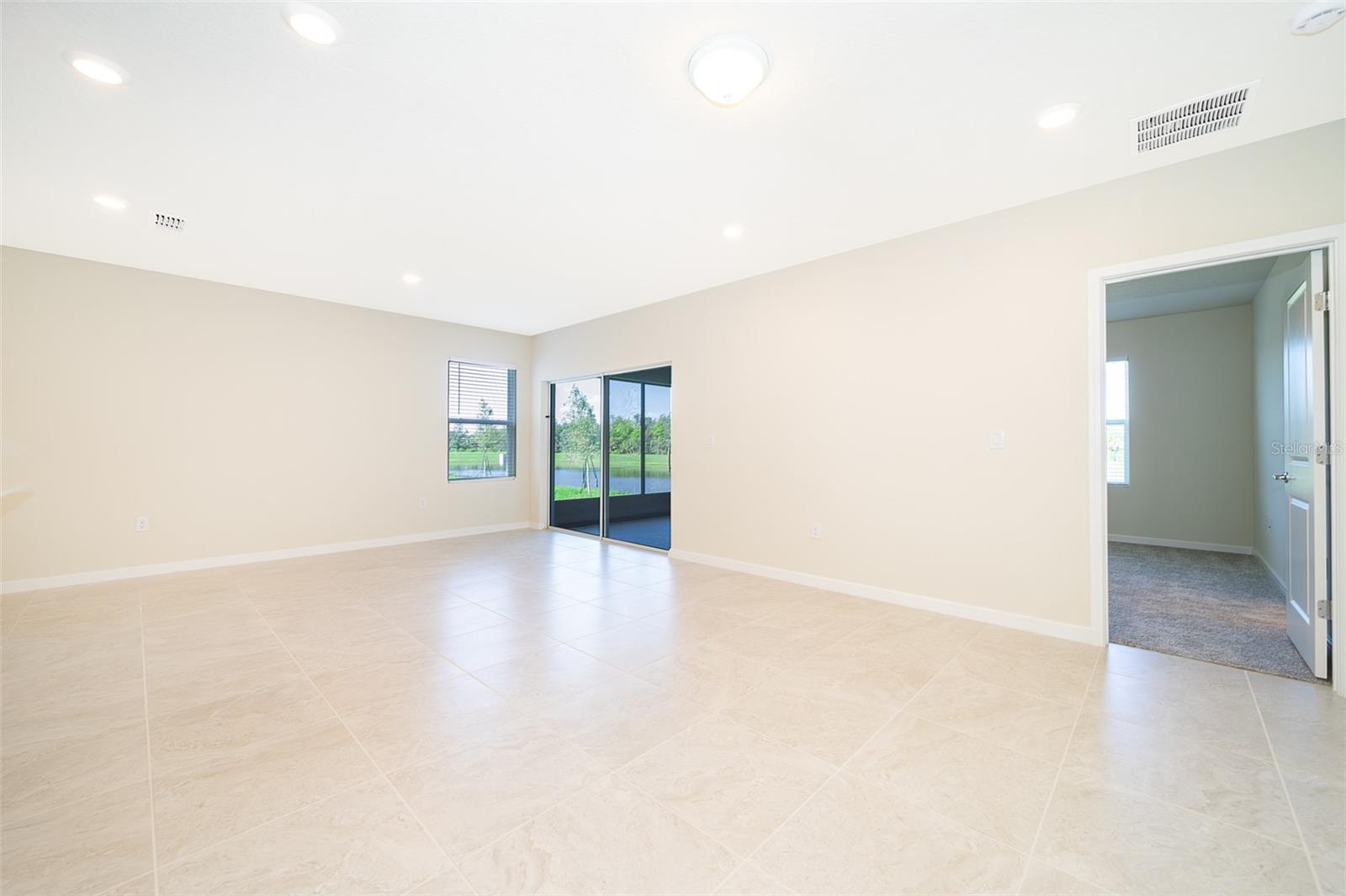 Image 5 of 28 For 1467 Woodmont Boulevard