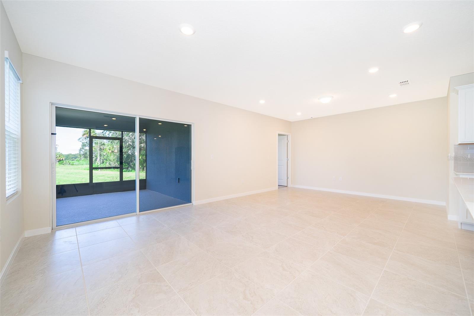 Image 6 of 28 For 1467 Woodmont Boulevard