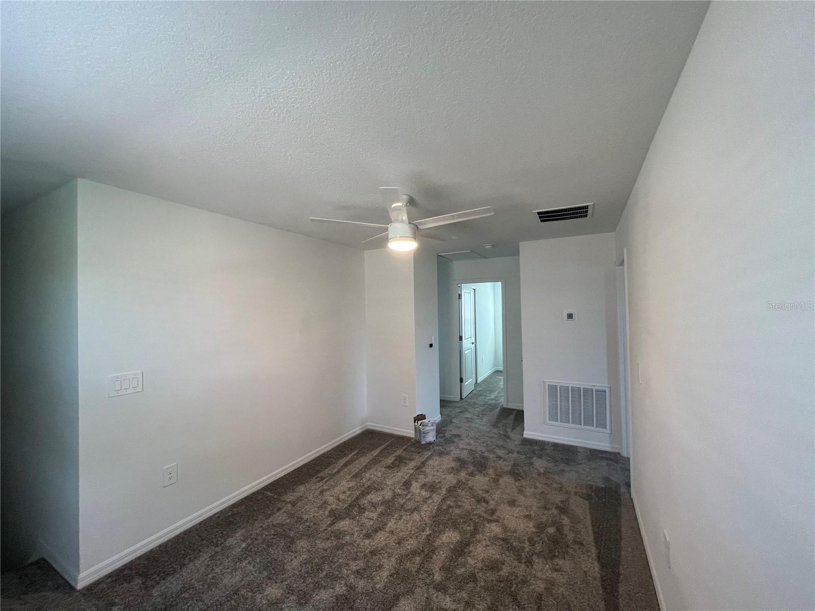 Image 8 of 16 For 930 Cattleman Street