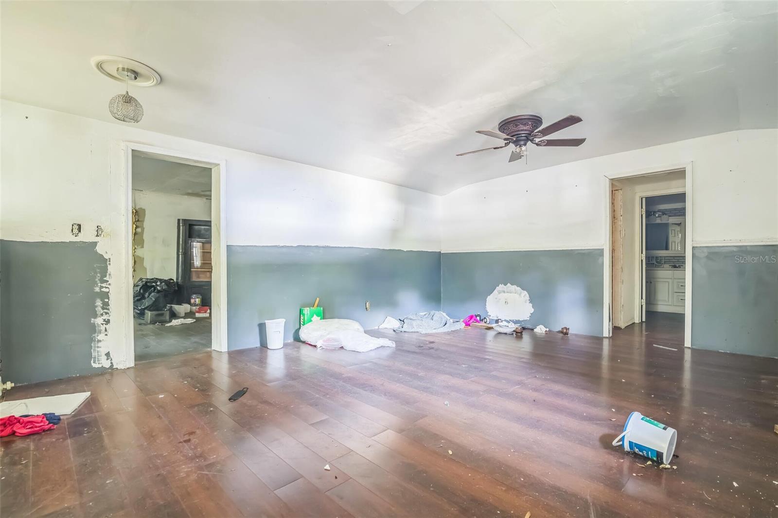 Image 10 of 29 For 4190 54th Court