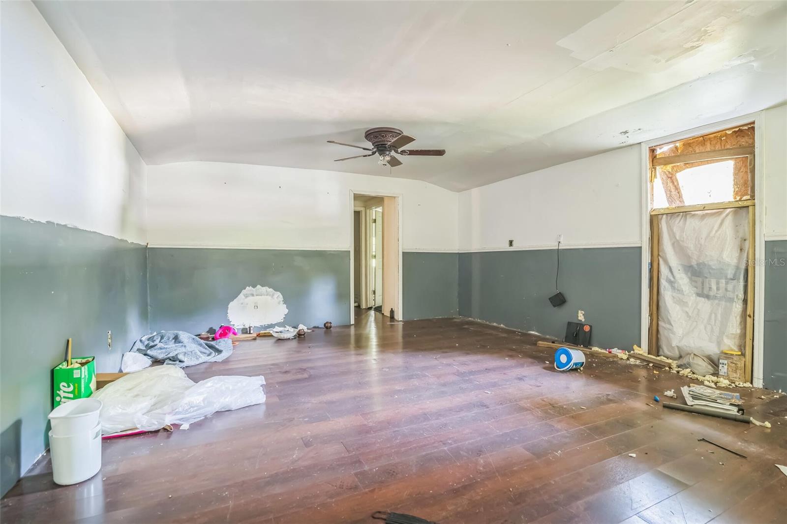 Image 15 of 29 For 4190 54th Court