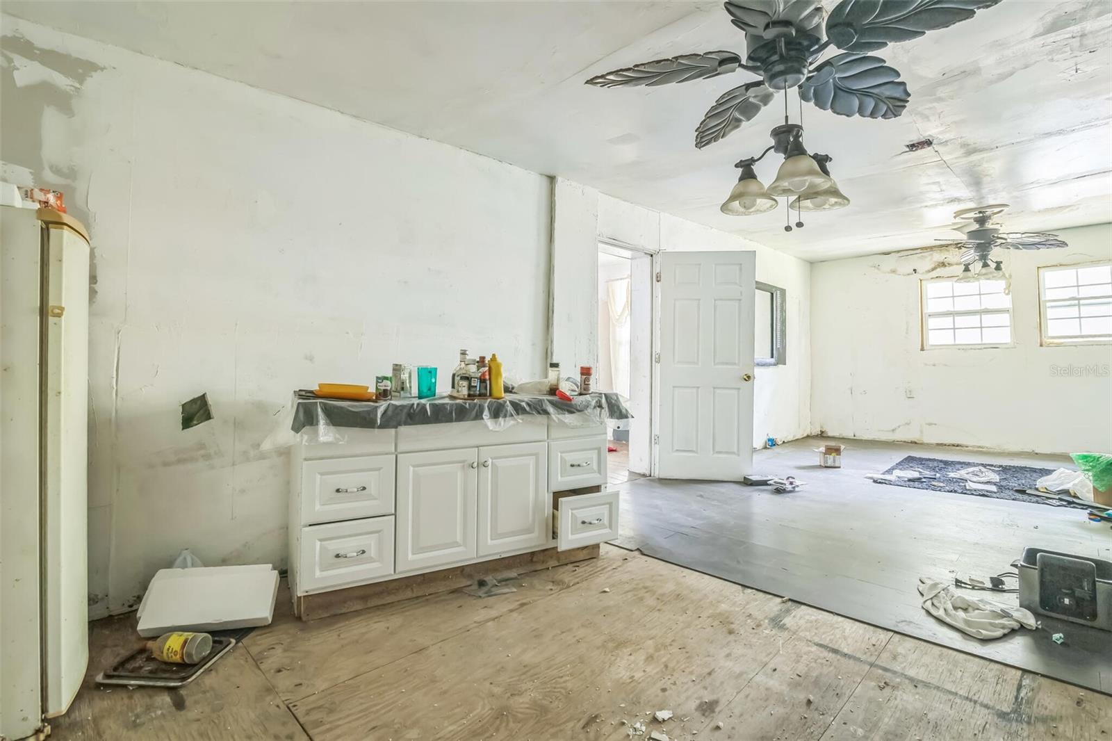 Image 18 of 29 For 4190 54th Court
