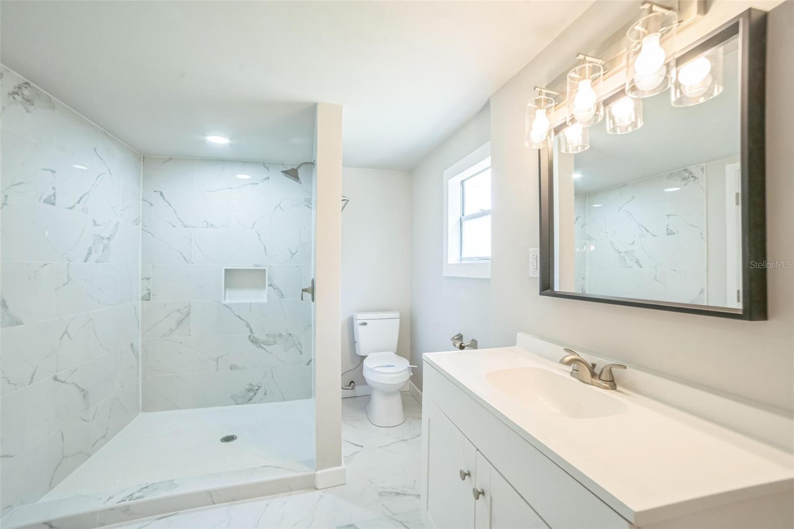 Image 4 of 11 For 3823 Avenue R Nw