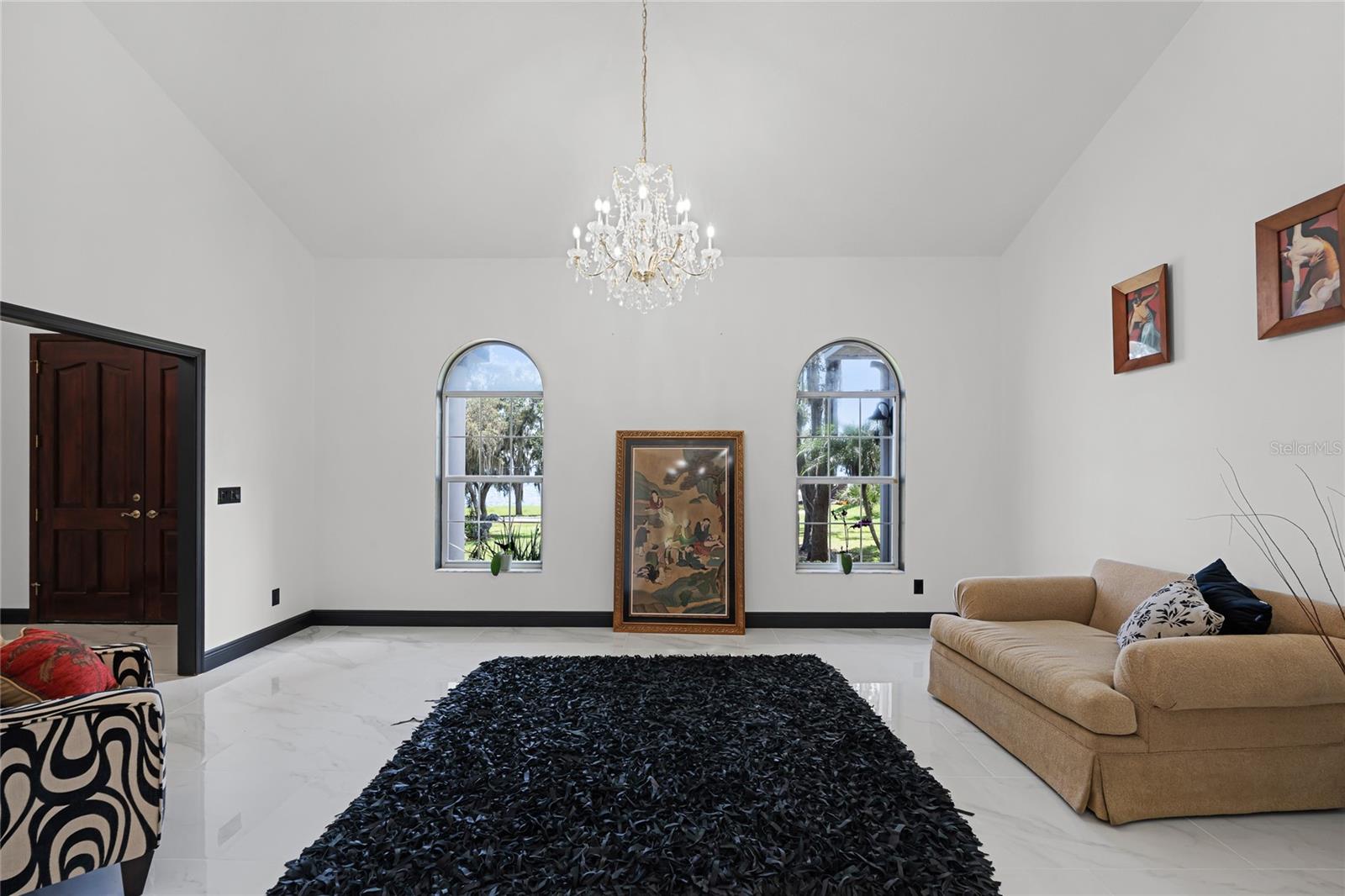 Image 10 of 65 For 16400 Lakeshore Drive