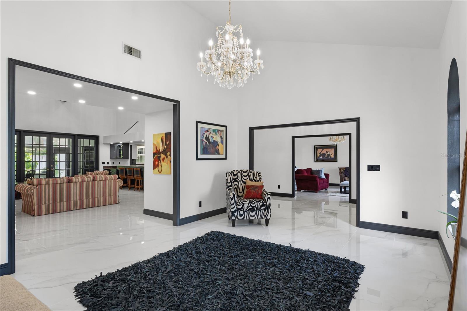 Image 11 of 65 For 16400 Lakeshore Drive