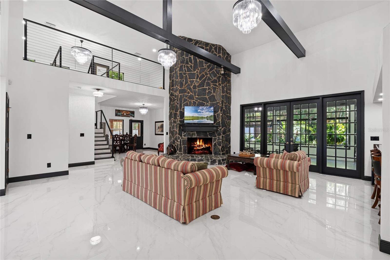 Image 12 of 65 For 16400 Lakeshore Drive