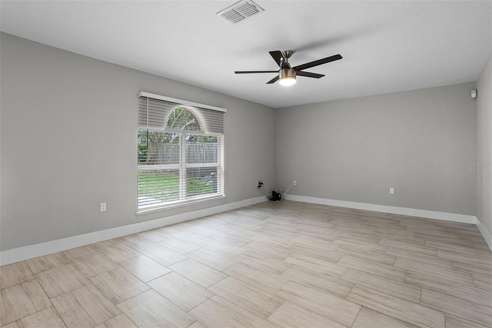 Image 11 of 35 For 4519 Willamette Circle