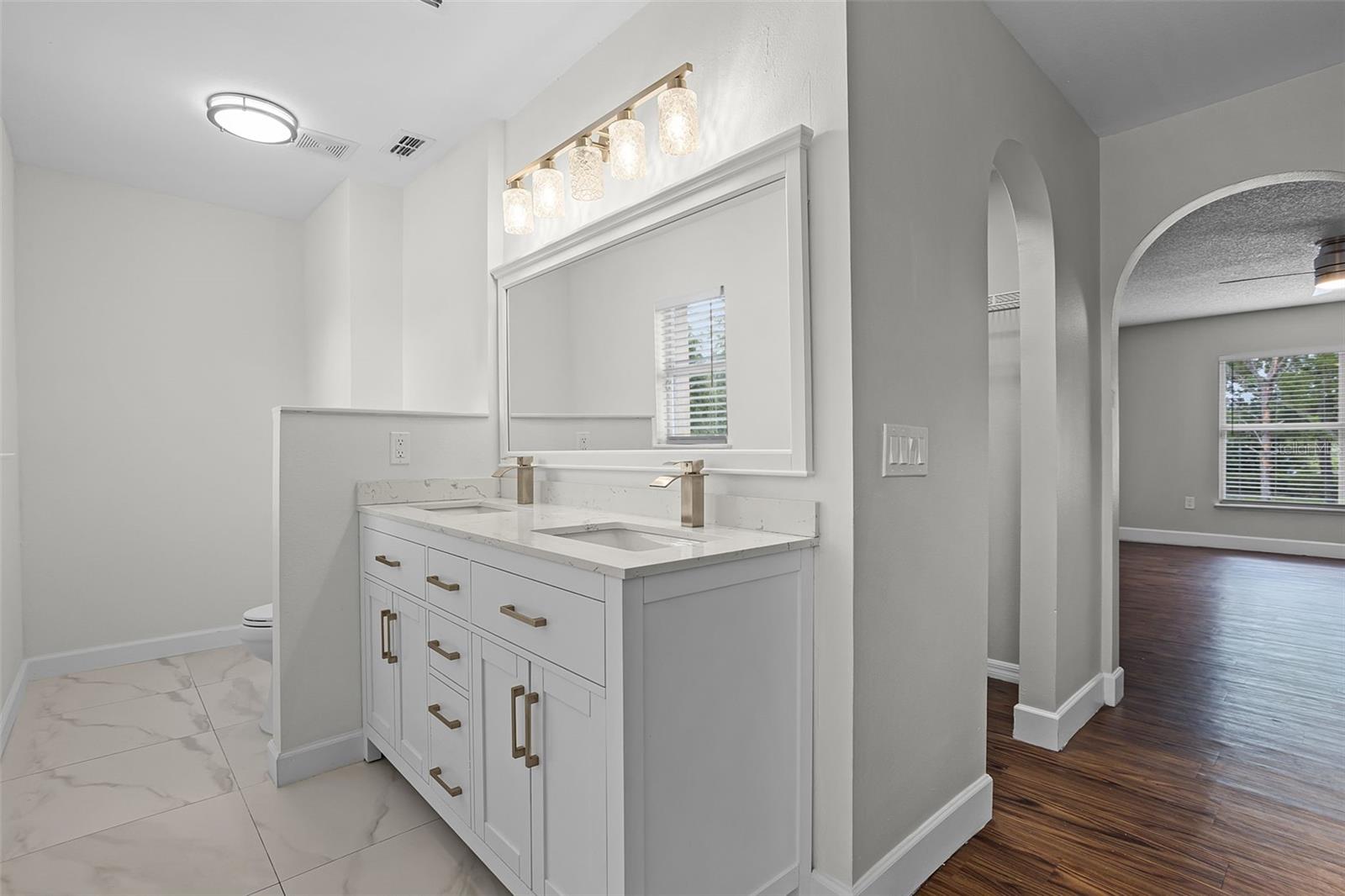 Image 20 of 35 For 4519 Willamette Circle
