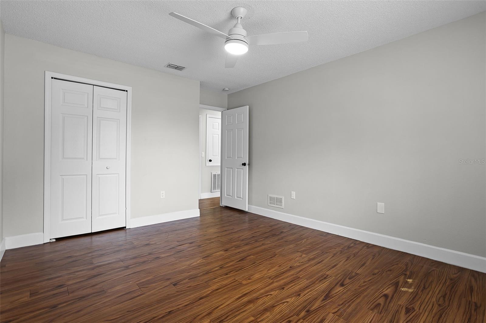 Image 22 of 35 For 4519 Willamette Circle