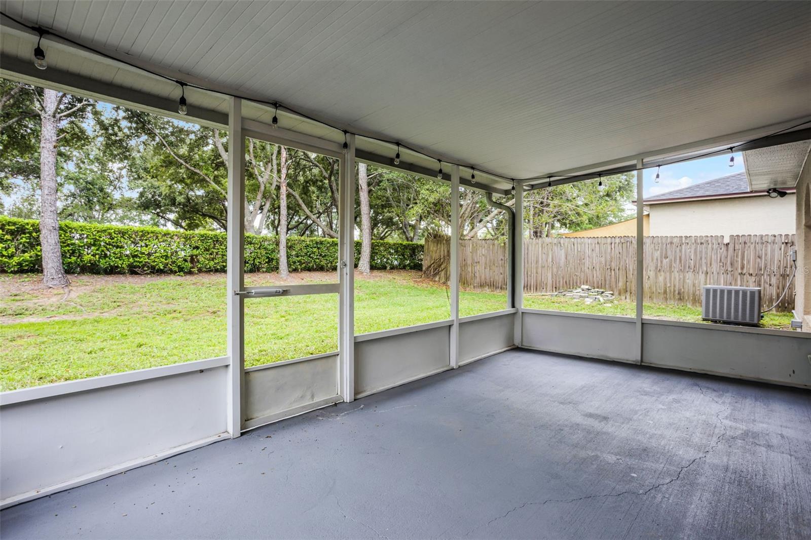 Image 28 of 35 For 4519 Willamette Circle