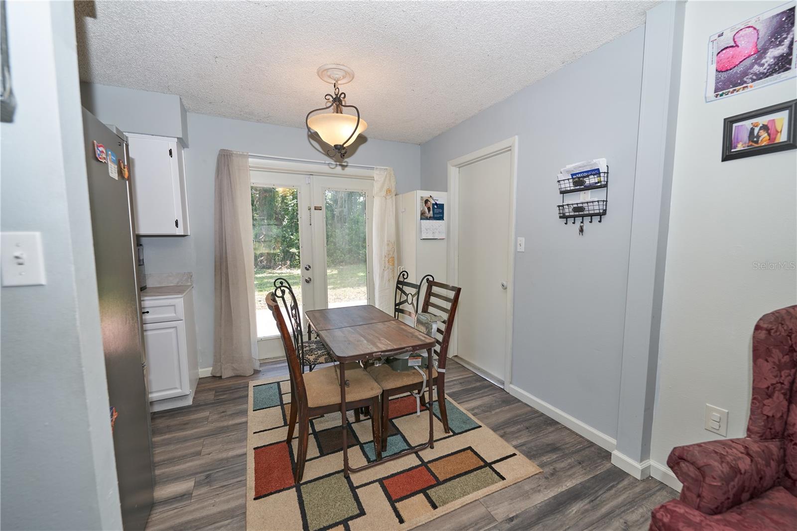 Image 18 of 49 For 881 Cedar Circle