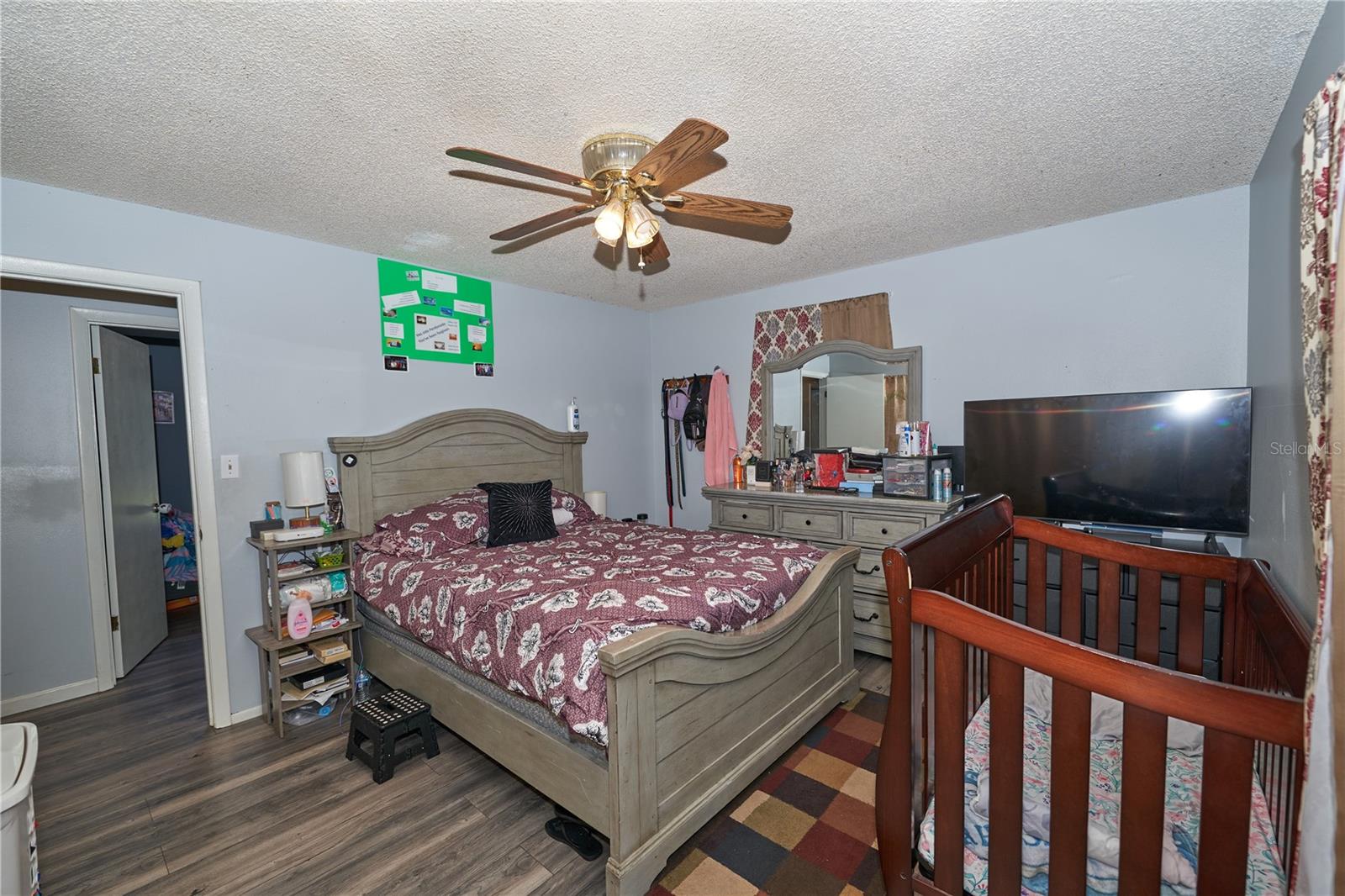 Image 27 of 49 For 881 Cedar Circle