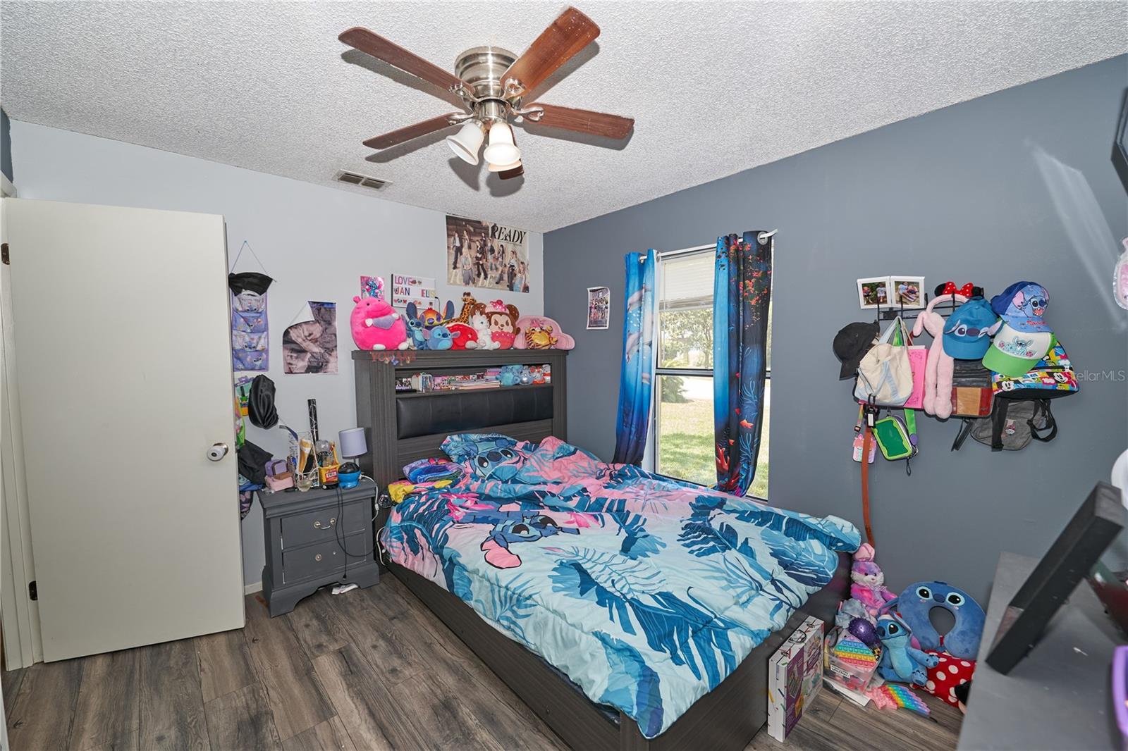 Image 39 of 49 For 881 Cedar Circle