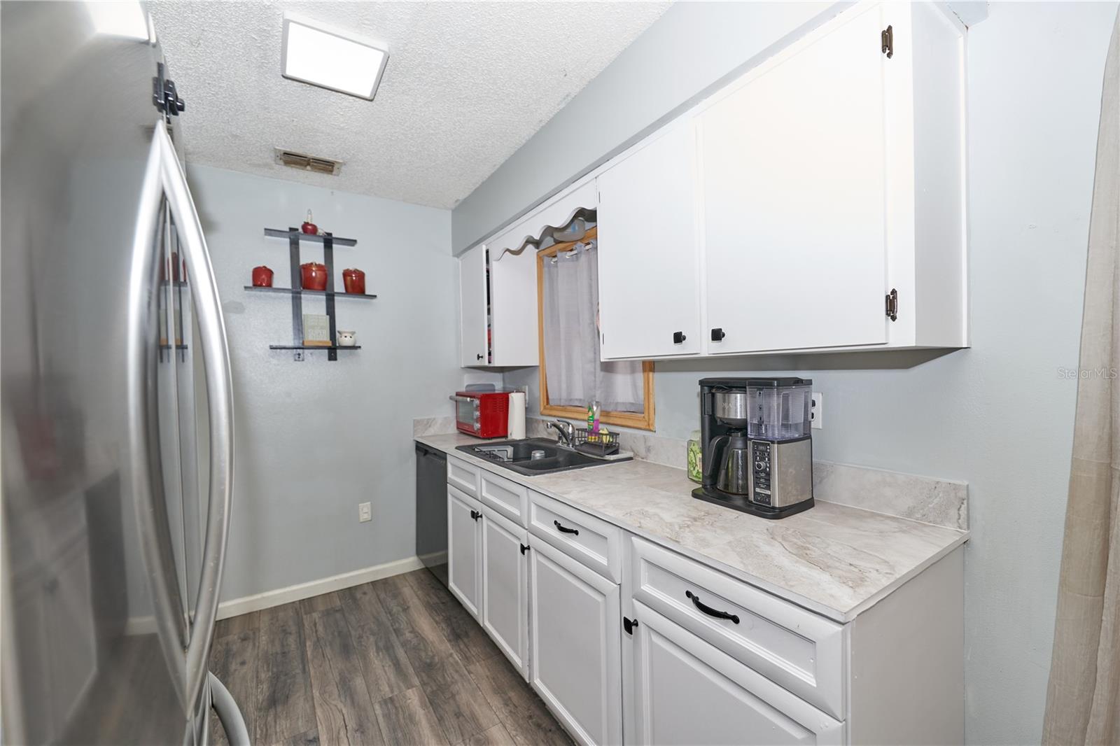 Image 6 of 49 For 881 Cedar Circle
