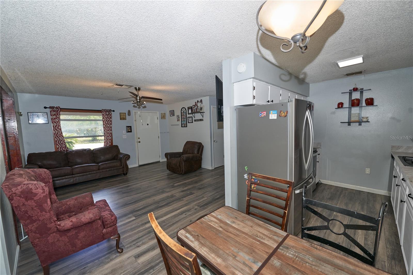 Image 7 of 49 For 881 Cedar Circle