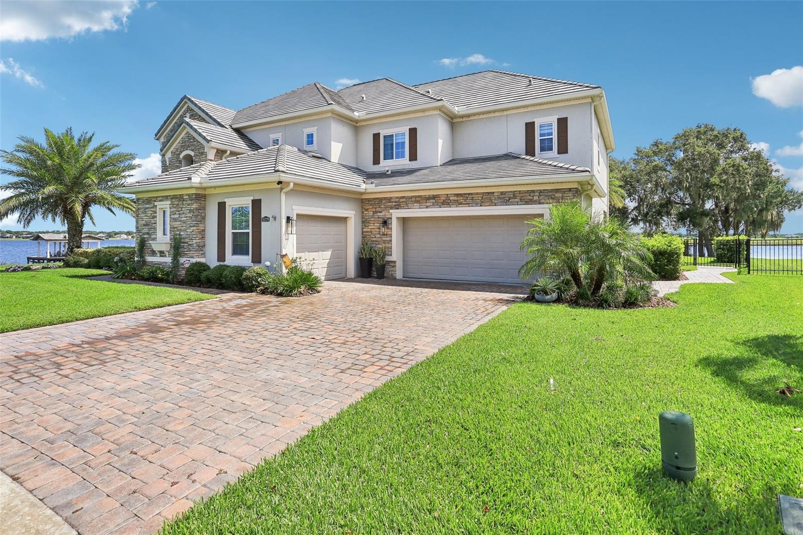 Image 6 of 90 For 15779 Tangerine Dream Court
