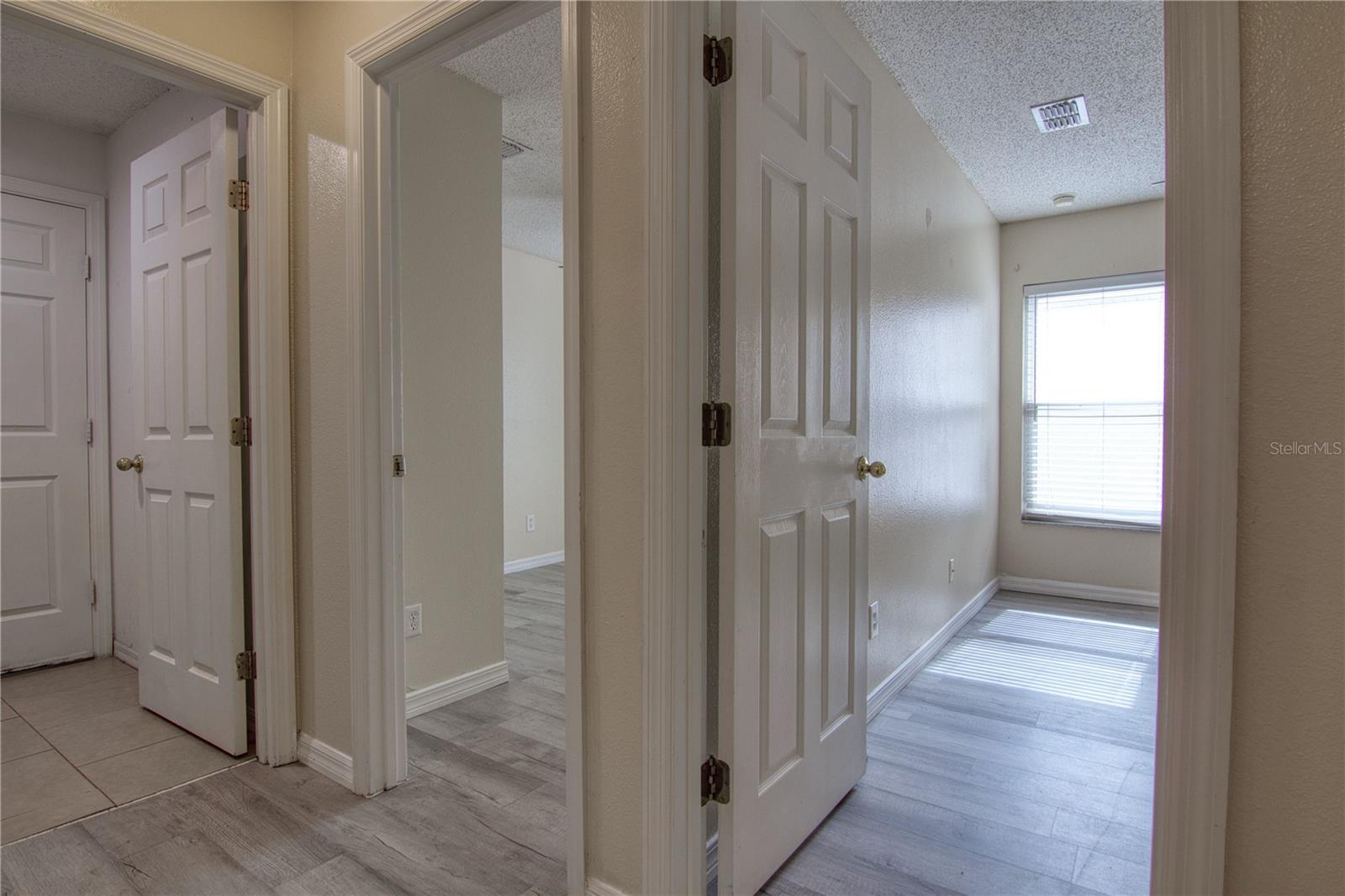 Image 10 of 21 For 16829 Gold Star Court