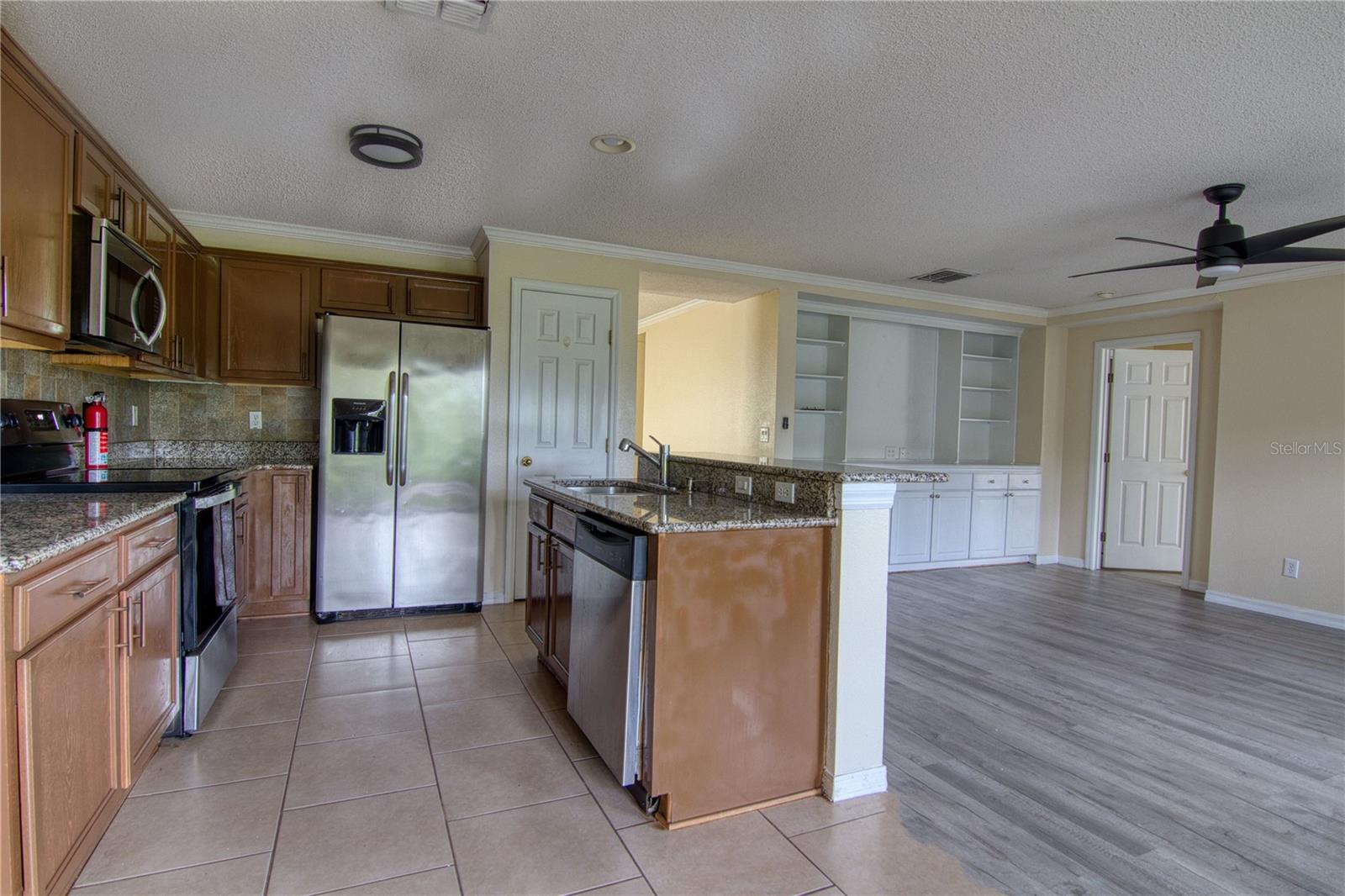 Image 14 of 21 For 16829 Gold Star Court