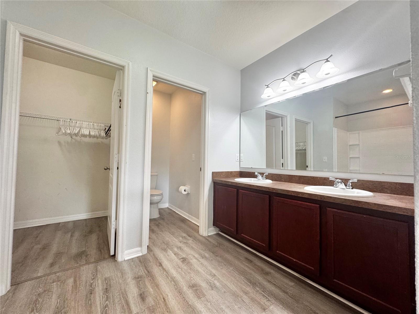 Image 13 of 15 For 3169 Queen Alexandria Drive