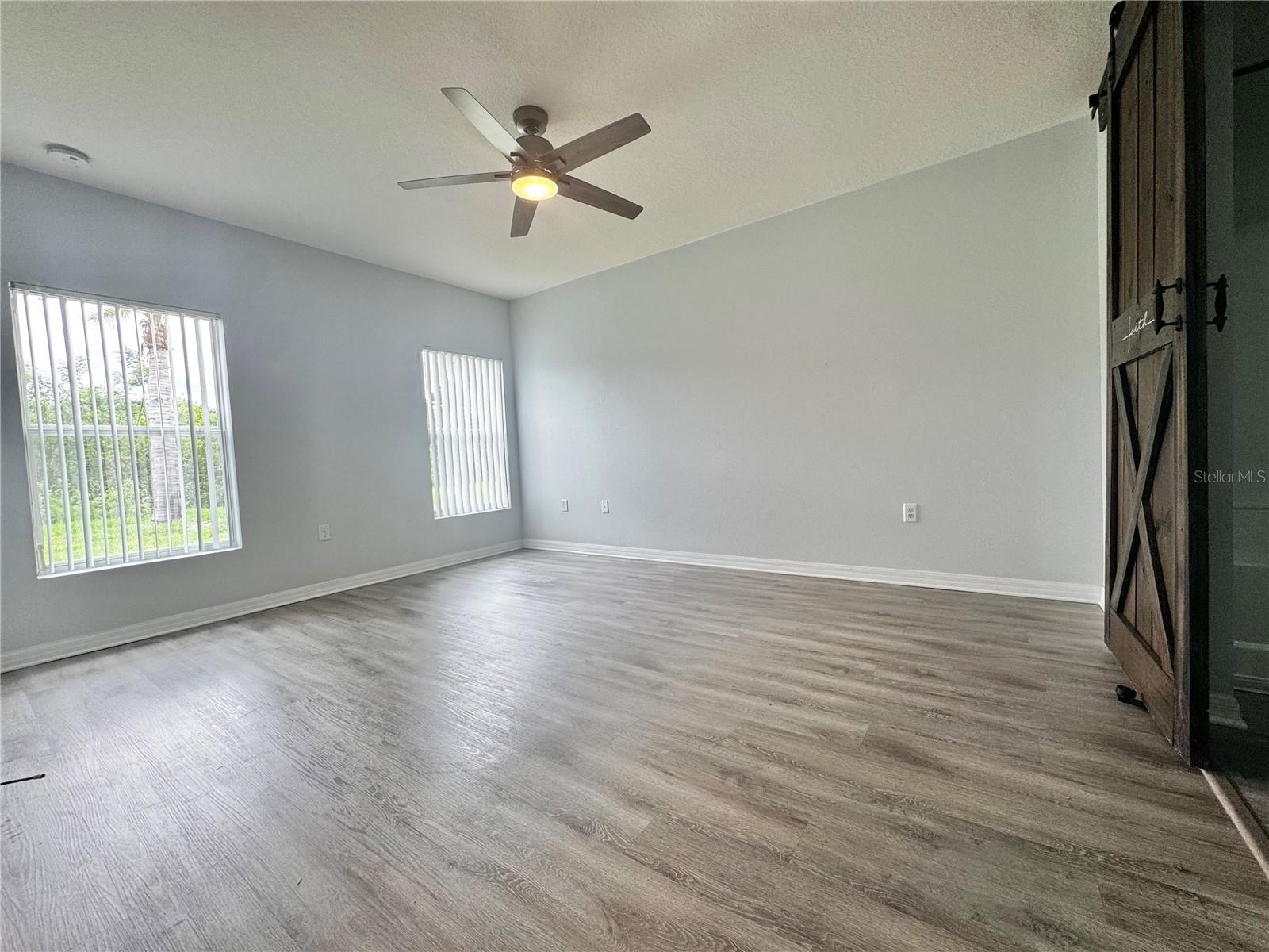 Image 15 of 15 For 3169 Queen Alexandria Drive