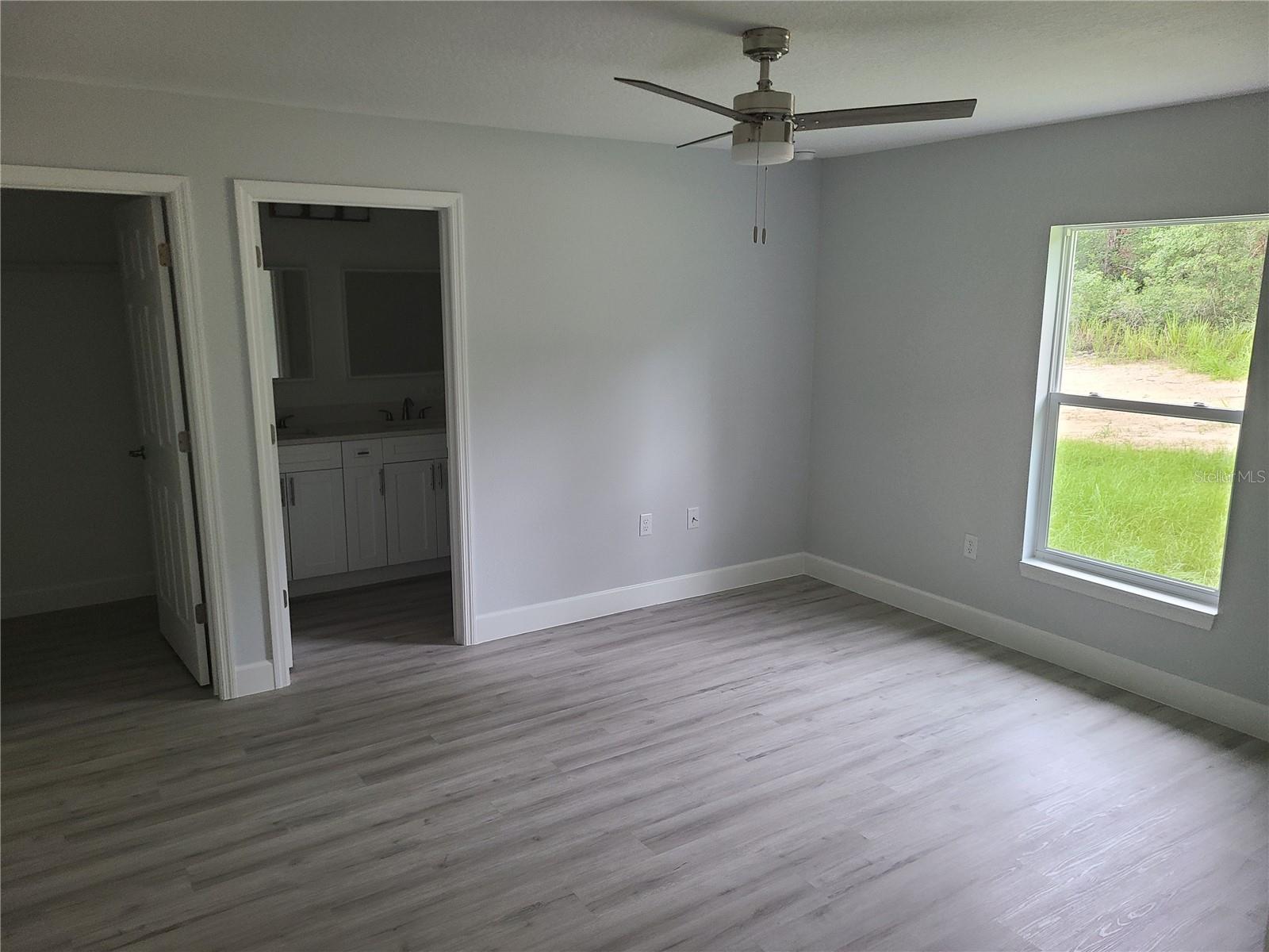 Image 11 of 21 For 4333 157th Terrace