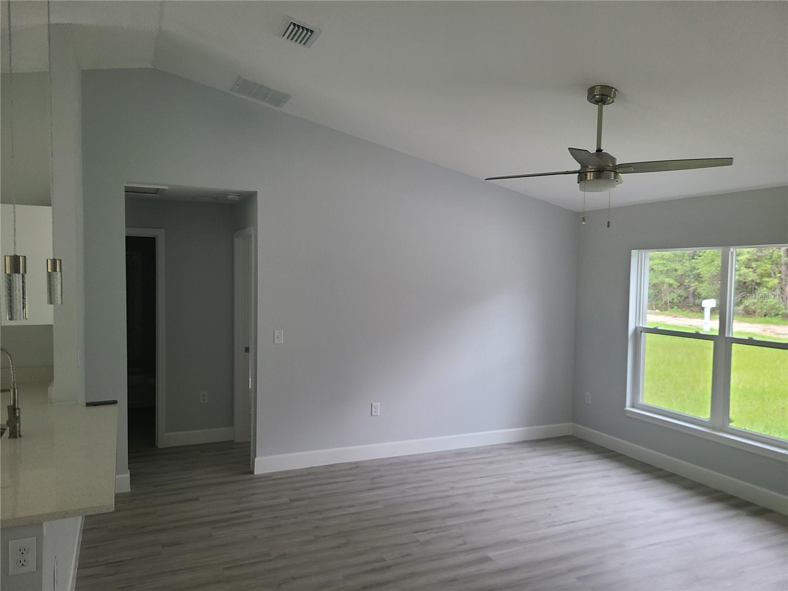 Image 5 of 21 For 4333 157th Terrace