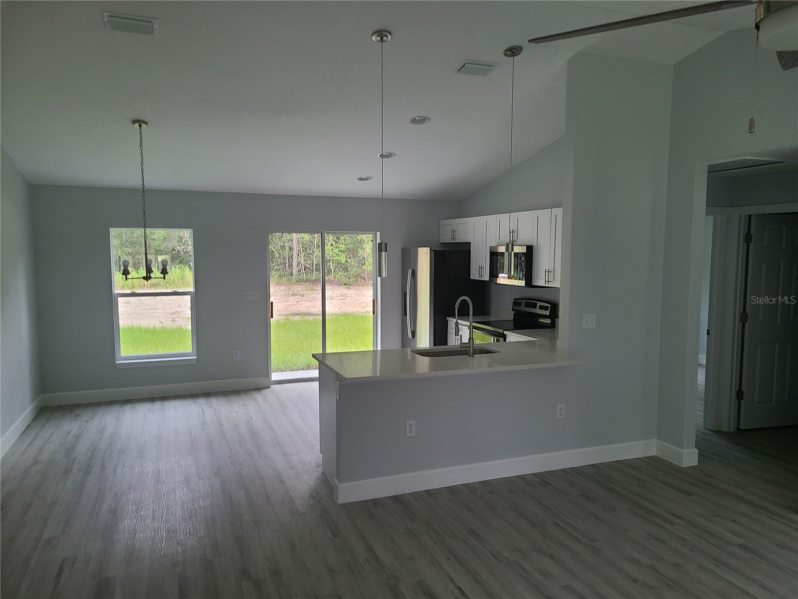 Image 7 of 21 For 4333 157th Terrace