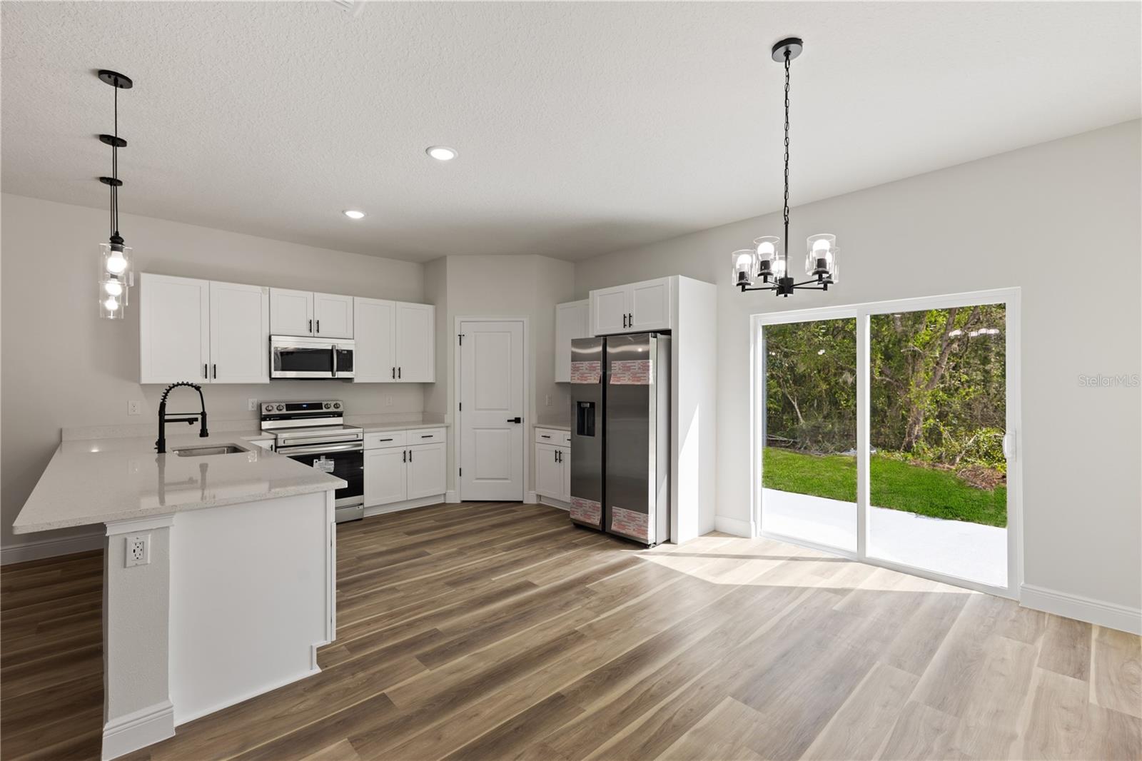 Image 5 of 27 For 706 Marion Oaks Manor