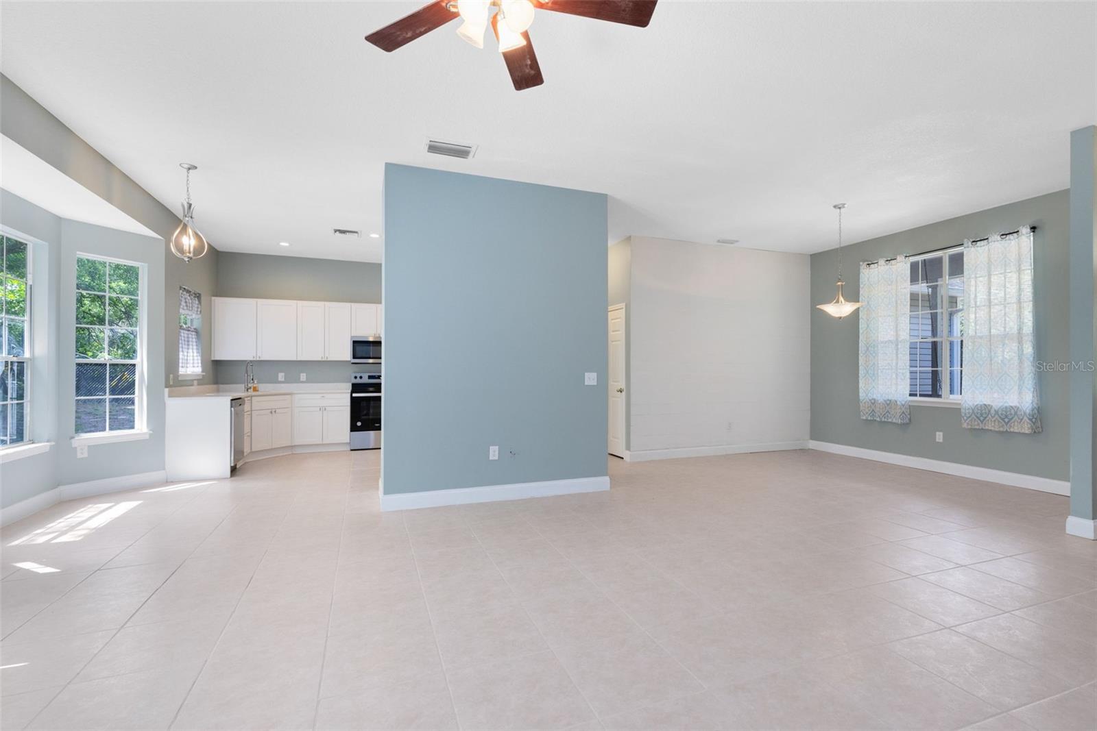 Image 19 of 35 For 13018 Sunset Terrace