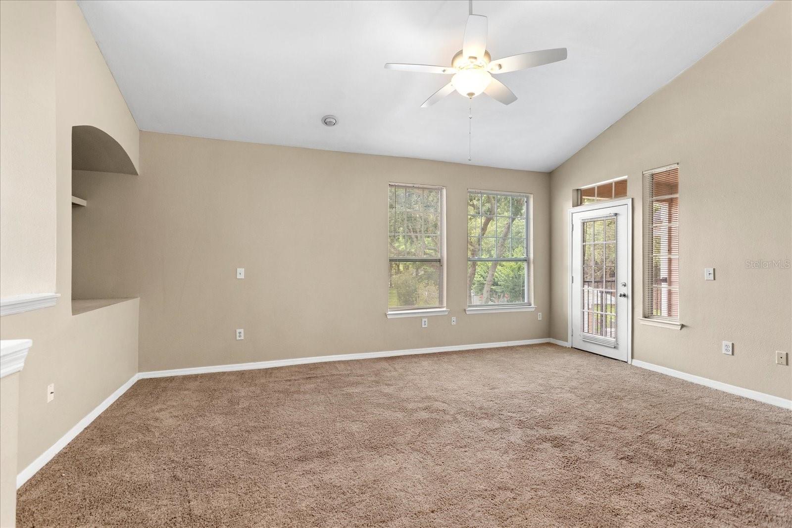 Image 6 of 18 For 1101 Vintage Village Lane 101