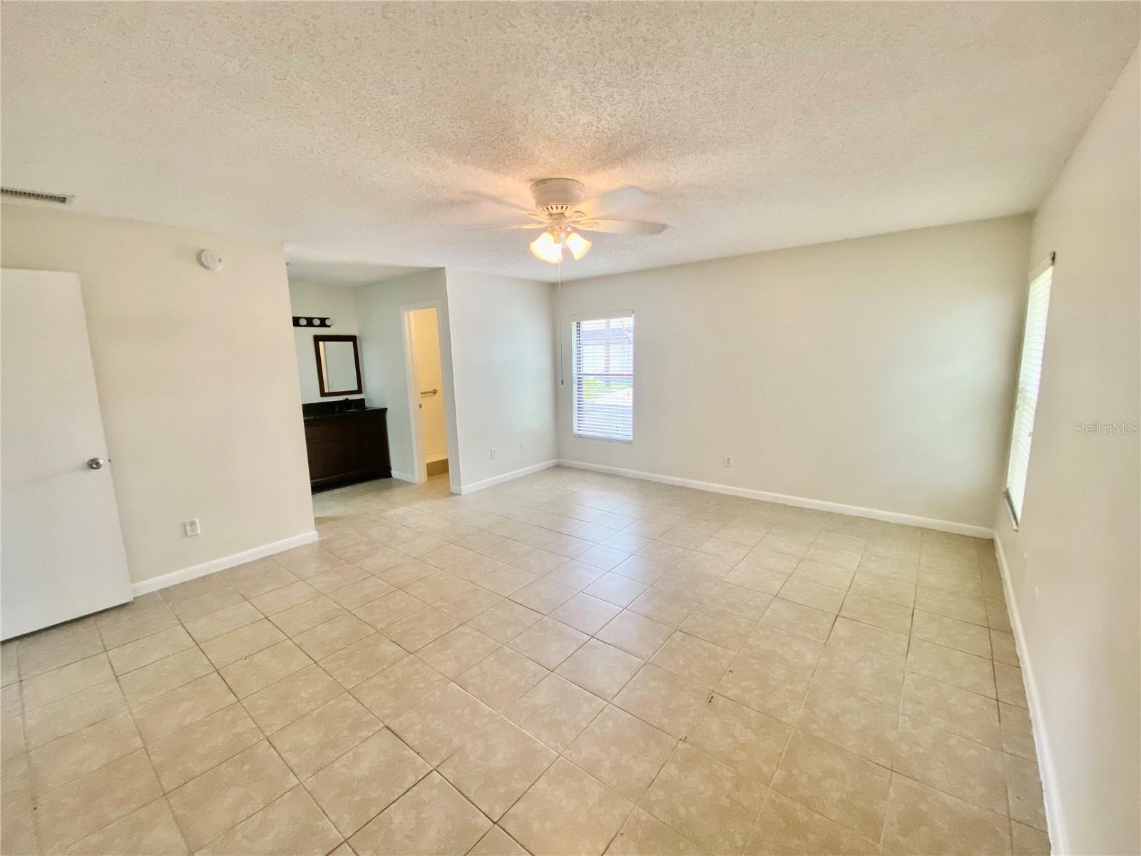Image 11 of 27 For 1110 Woodbine Street