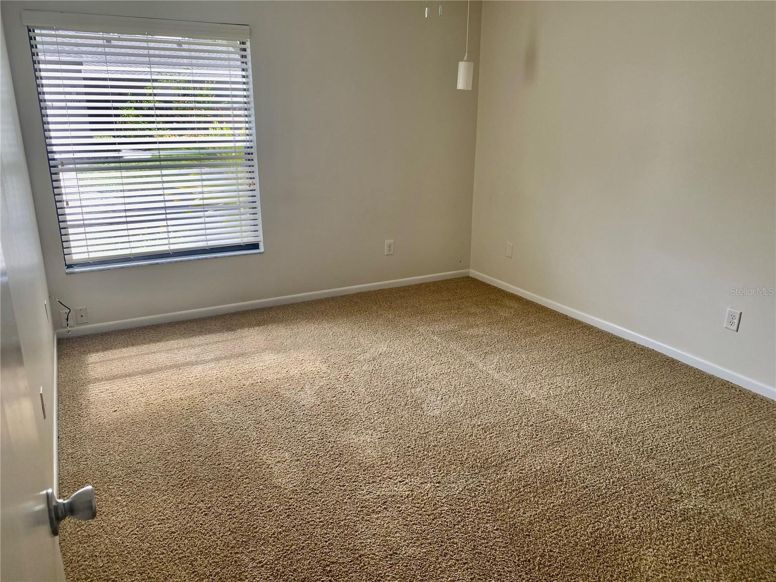Image 17 of 27 For 1110 Woodbine Street