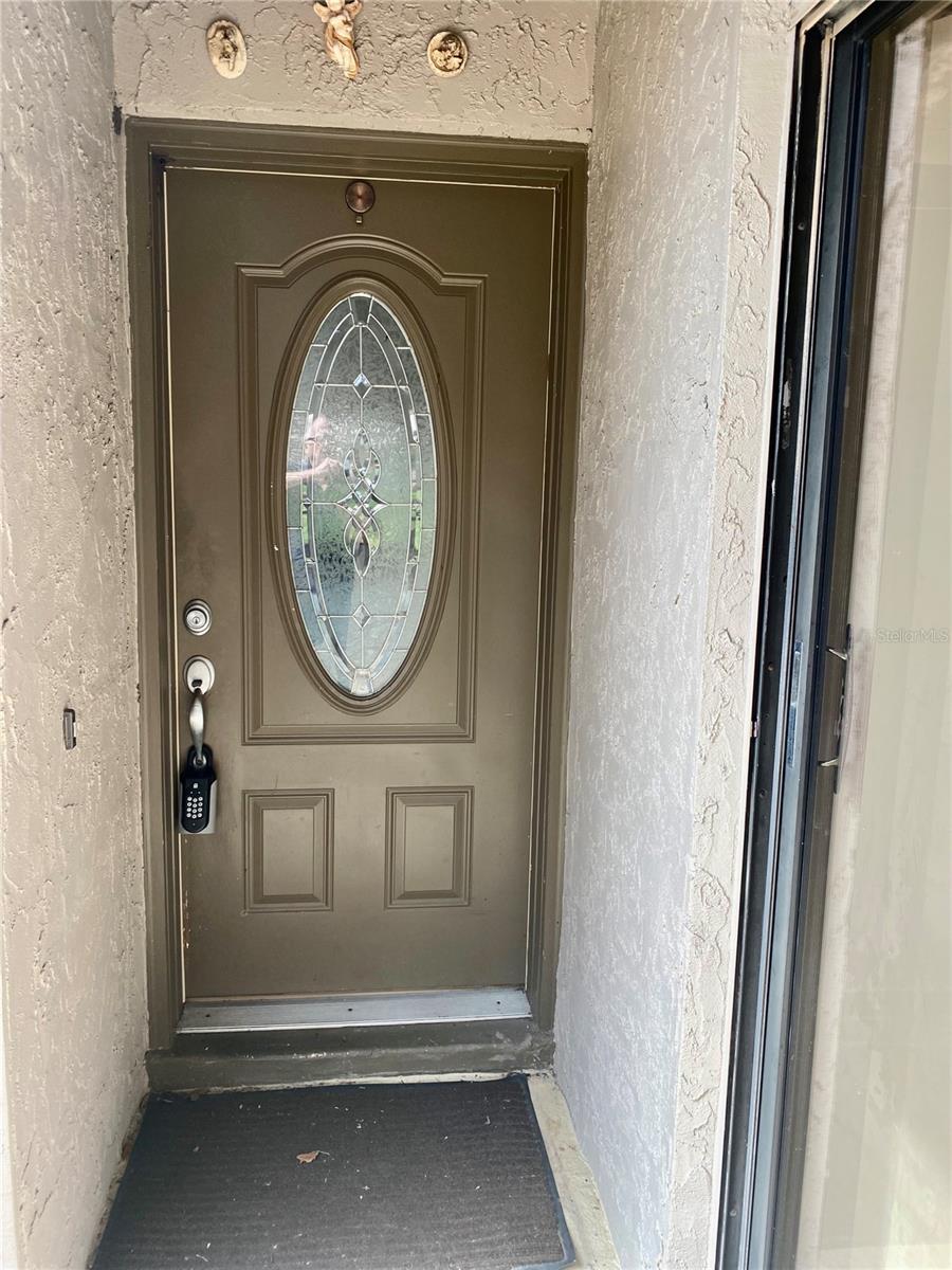 Image 4 of 27 For 1110 Woodbine Street