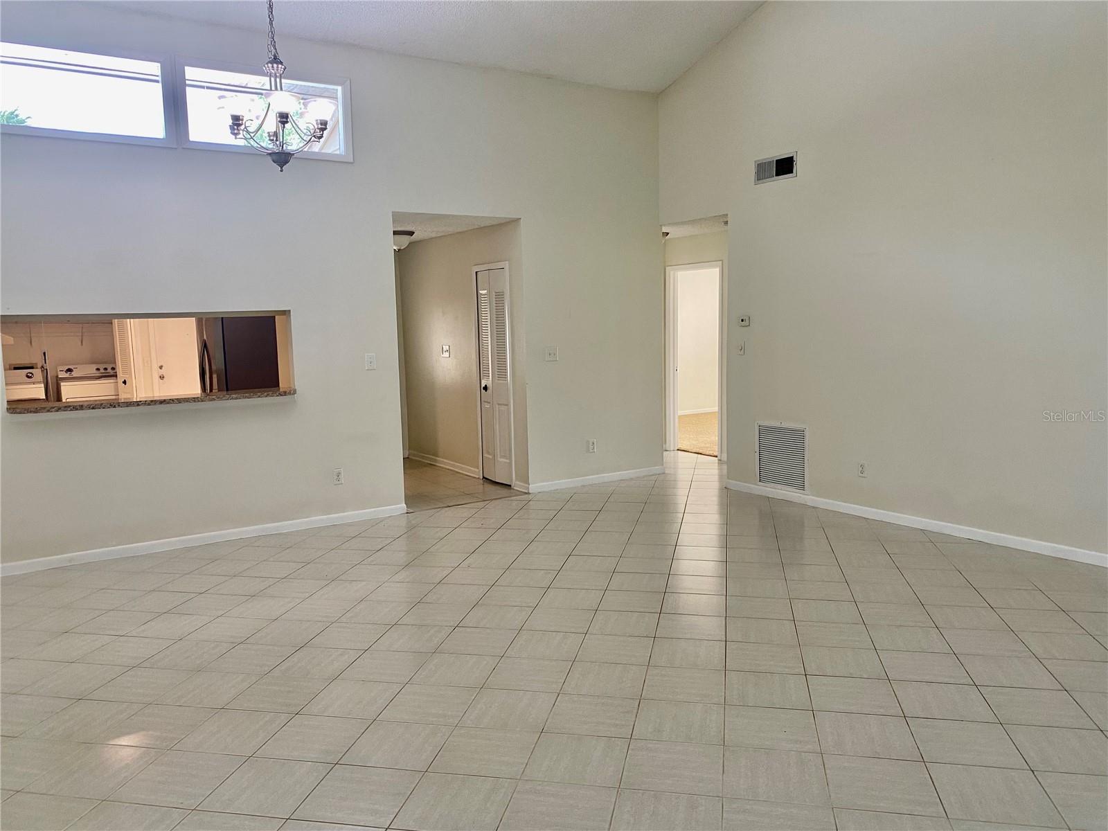 Image 5 of 27 For 1110 Woodbine Street