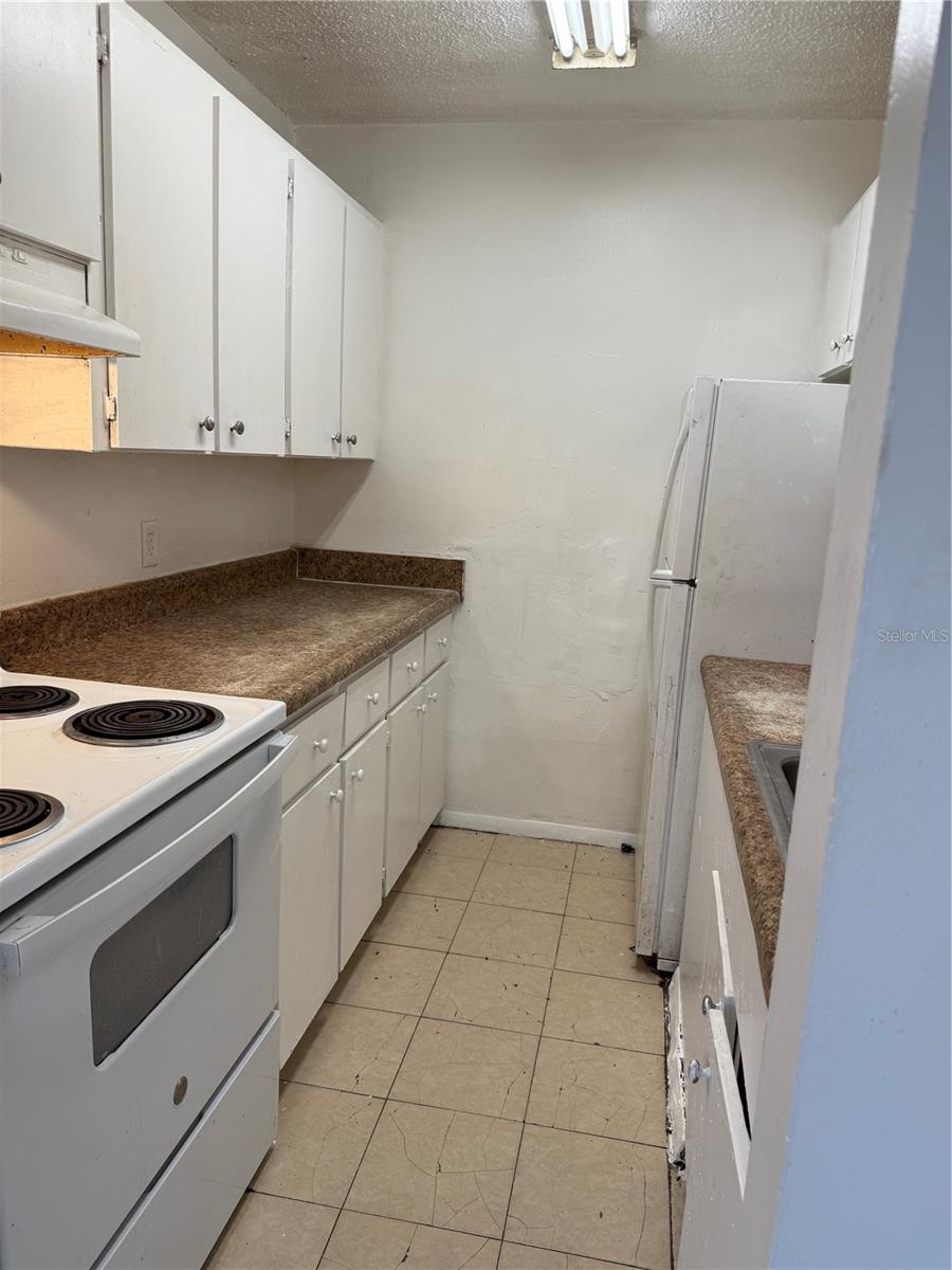 Image 2 of 11 For 914 8th Avenue 14