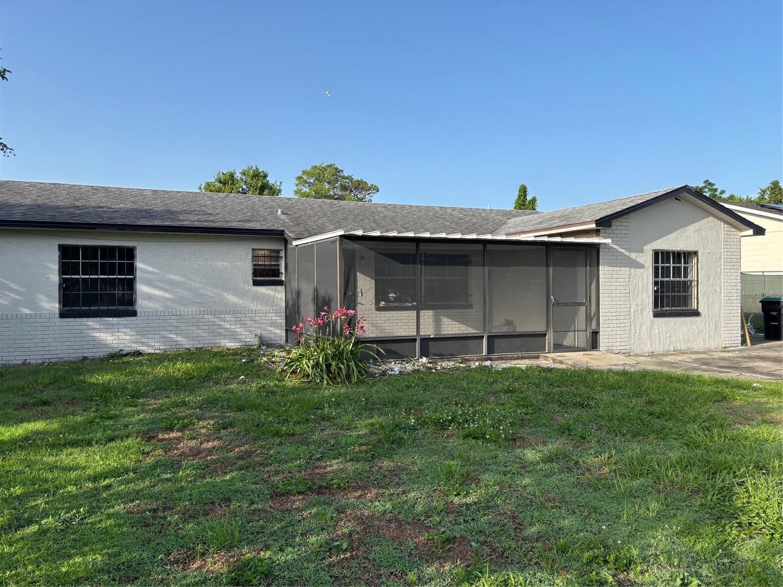 Image 2 of 15 For 2085 San Jose Boulevard