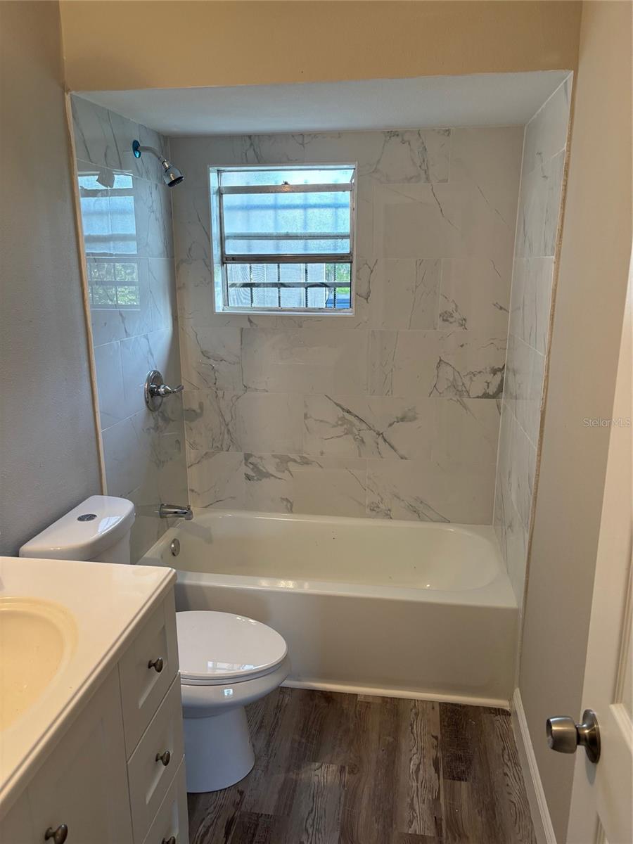 Image 5 of 15 For 2085 San Jose Boulevard