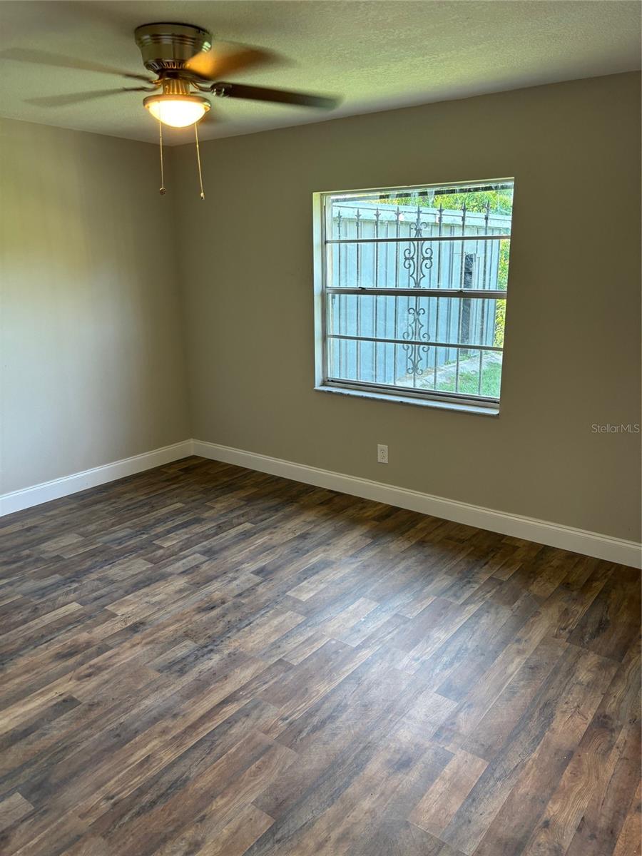 Image 6 of 15 For 2085 San Jose Boulevard