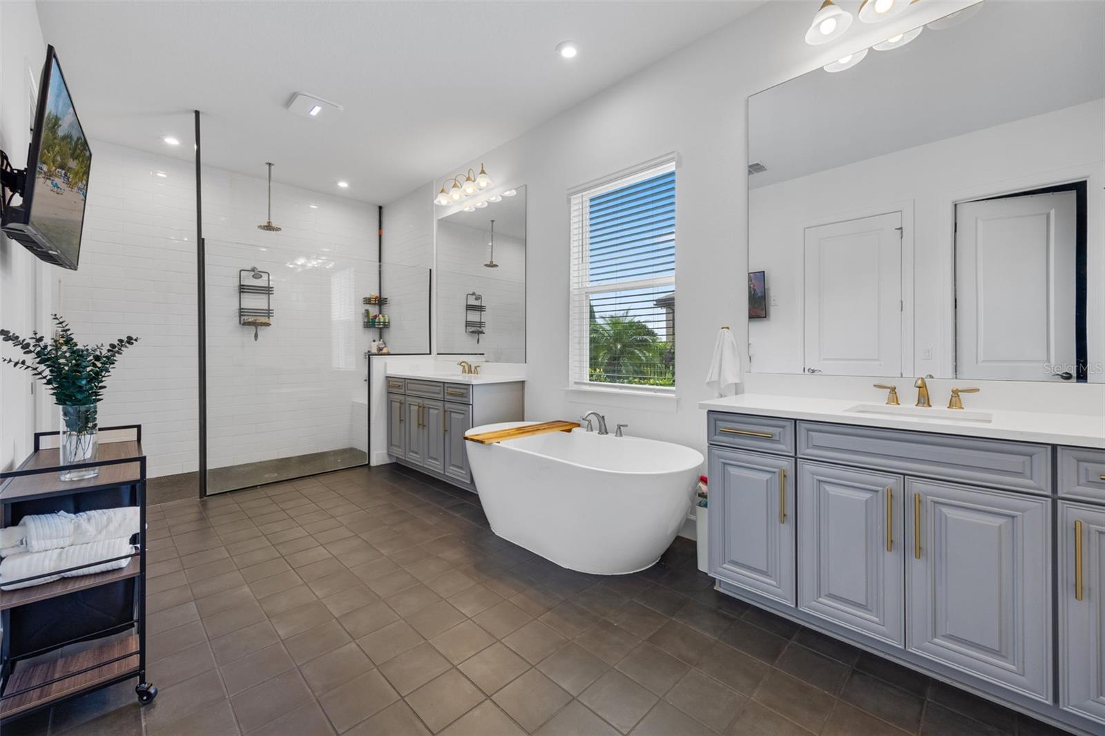 Image 47 of 71 For 5382 Bowman Drive