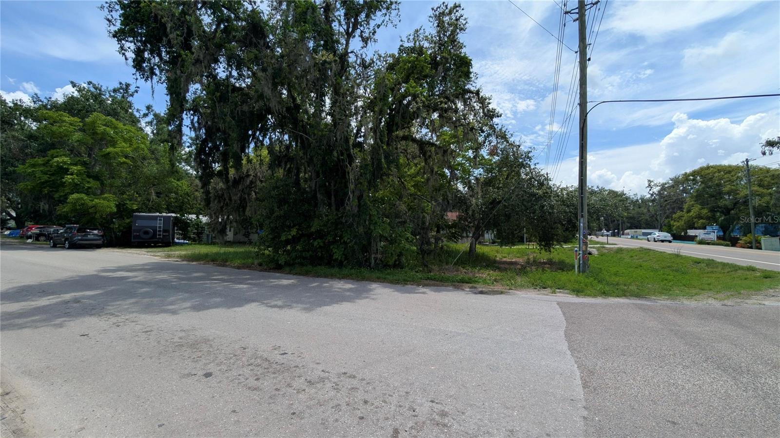 Listing photo id 1 for 4945 Court Street