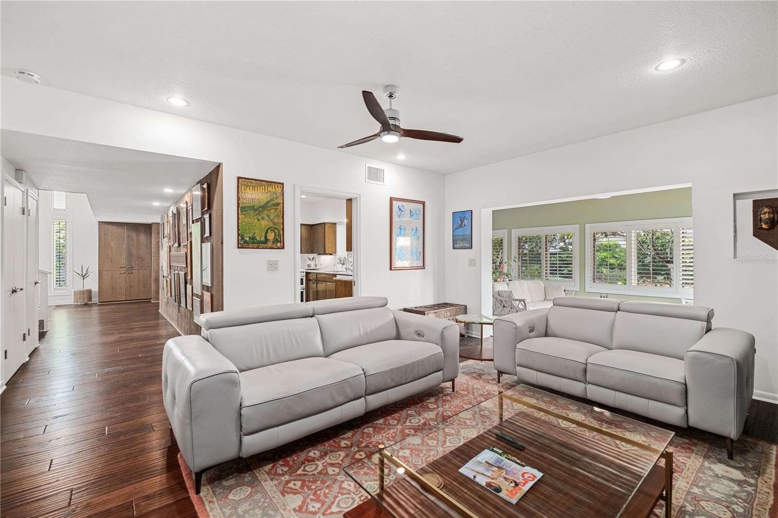 Image 18 of 53 For 2124 Companero Avenue