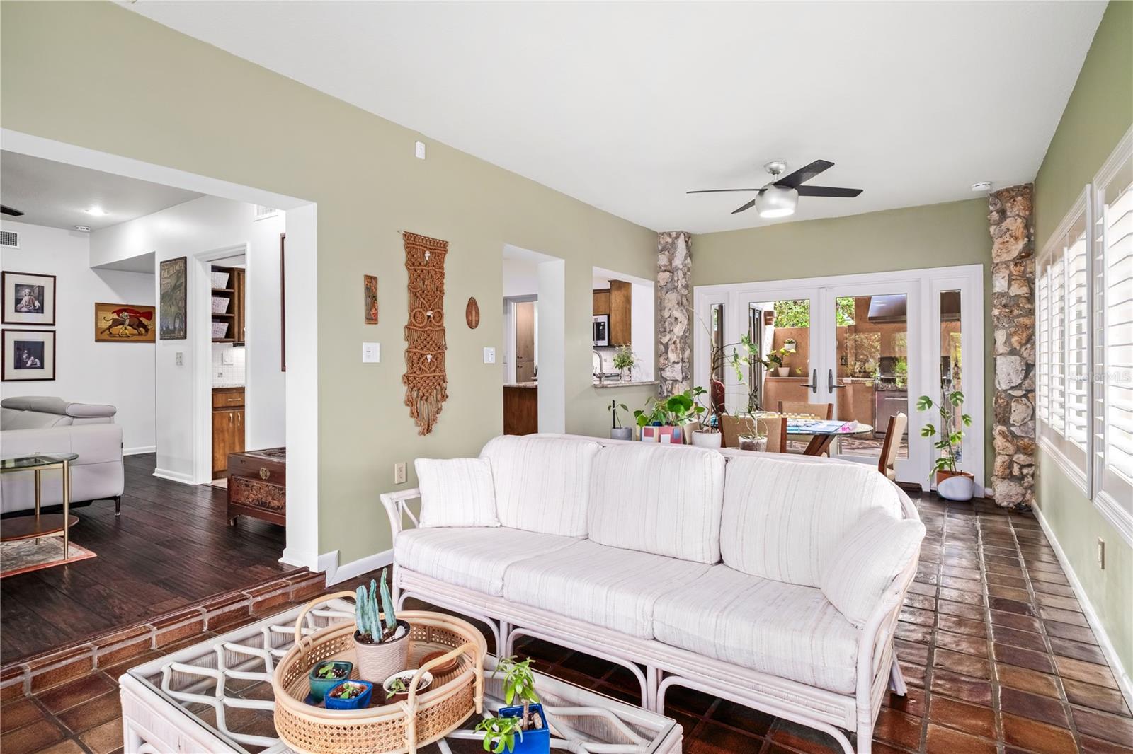 Image 20 of 53 For 2124 Companero Avenue