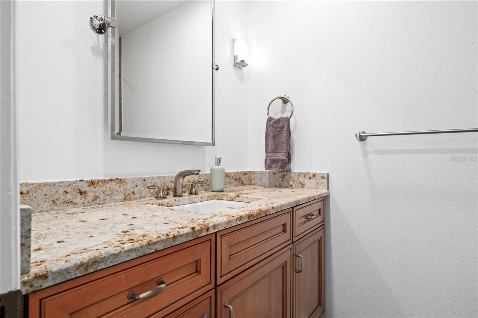 Image 36 of 53 For 2124 Companero Avenue