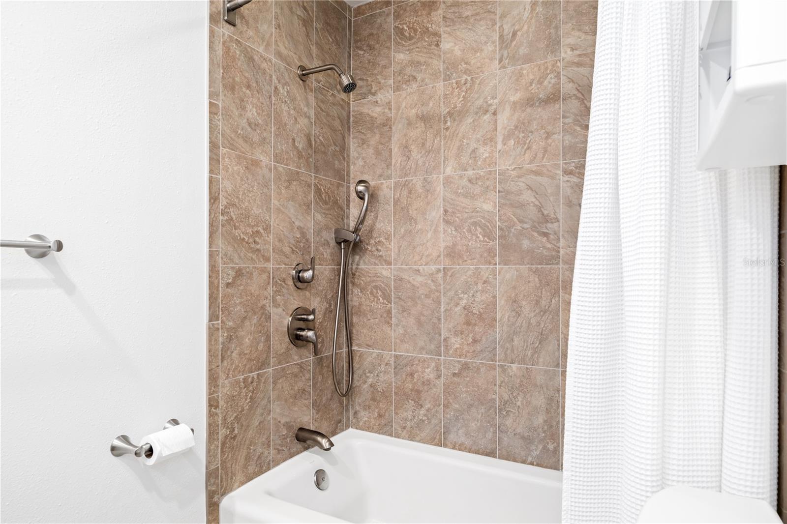 Image 37 of 53 For 2124 Companero Avenue
