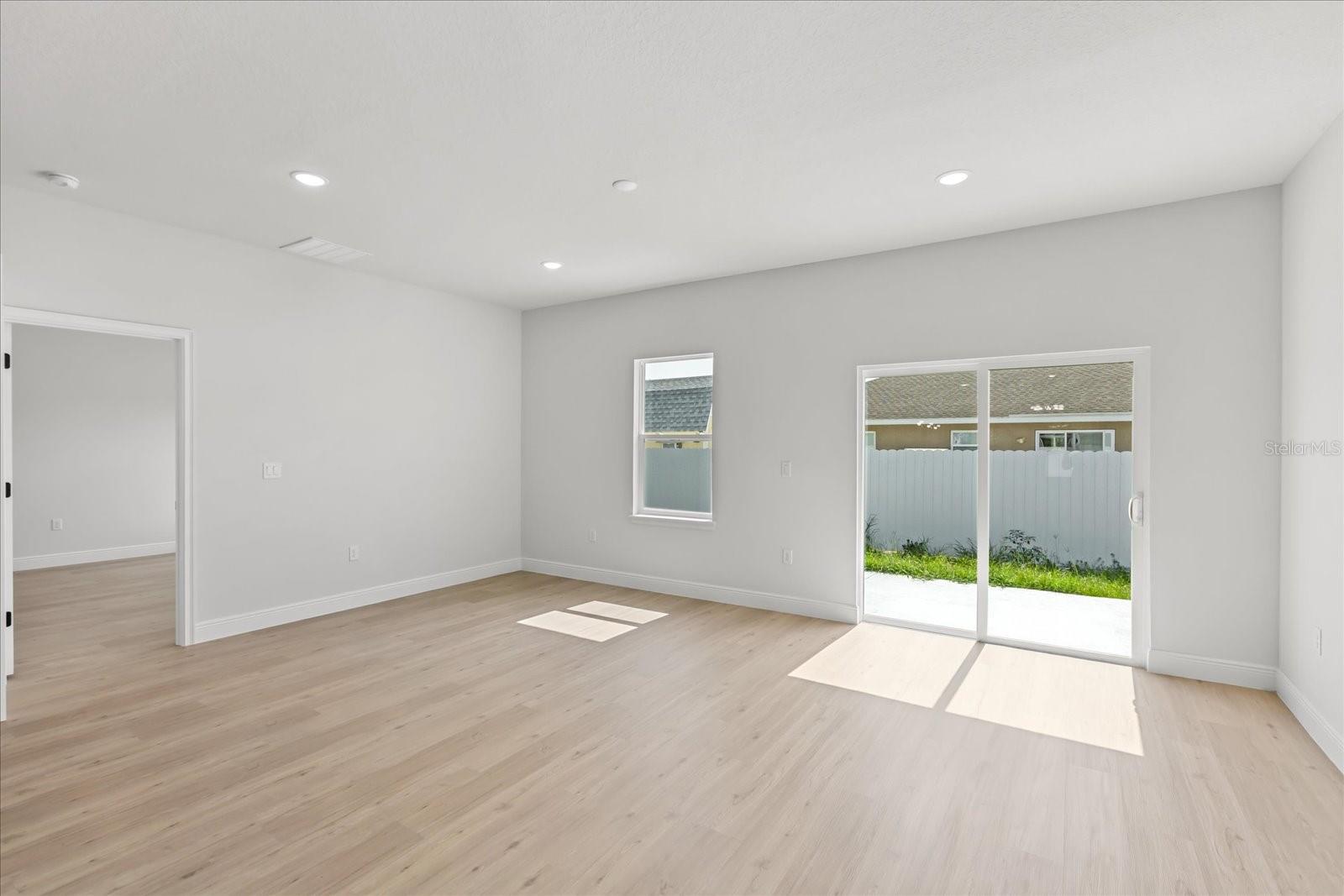 Image 9 of 35 For 14915 39th Circle