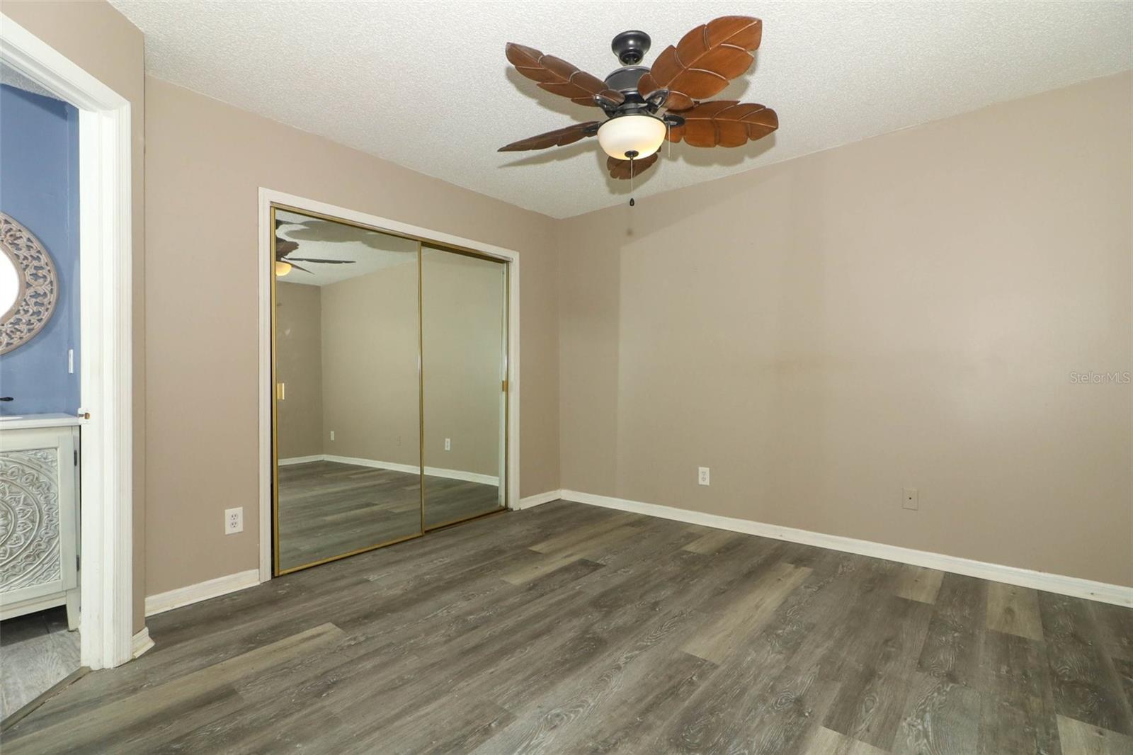 Image 21 of 49 For 620 Glenwood Court 79